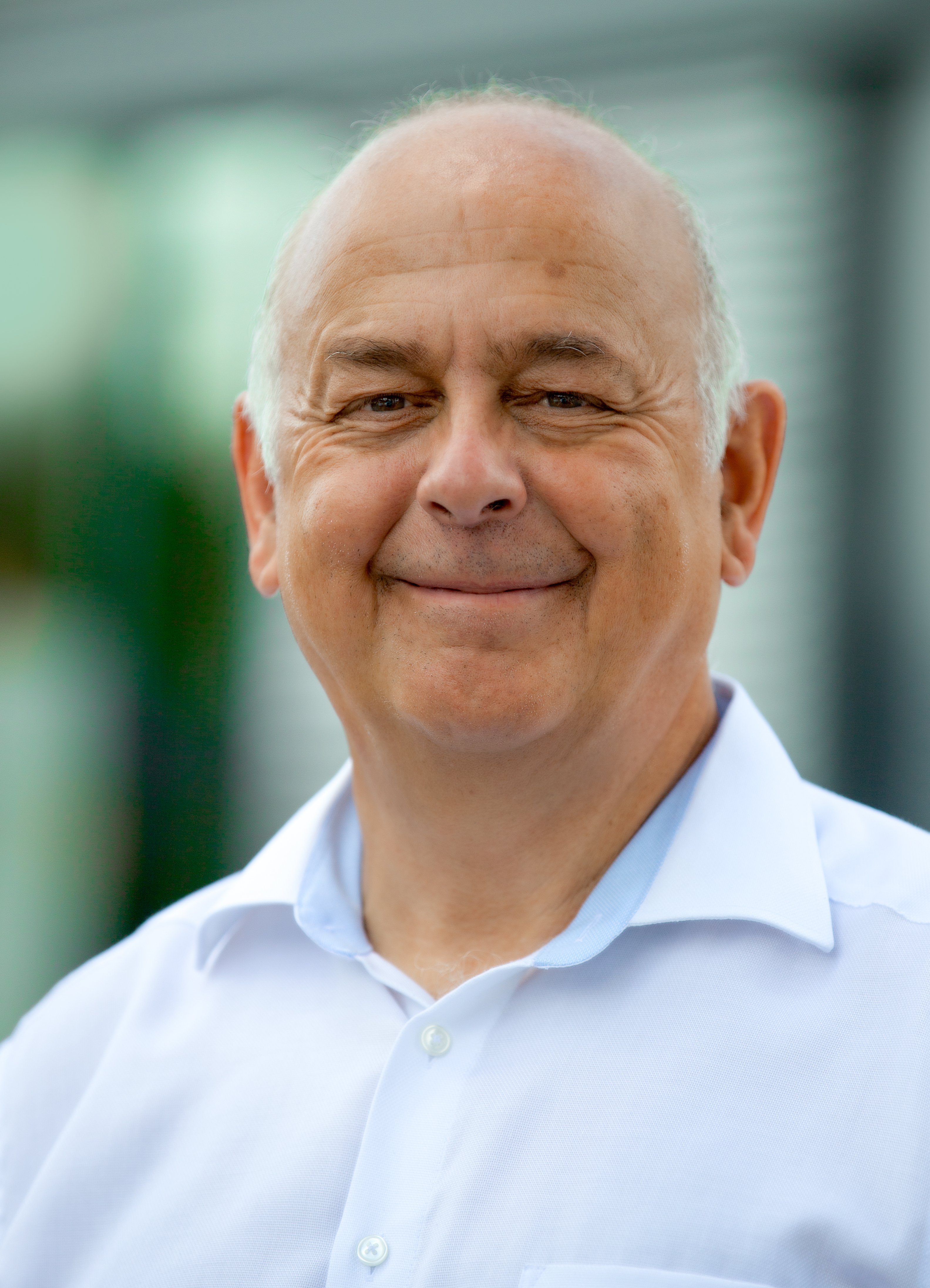 Wolfgang Wiedemann - vedoucí Application & Sales Support Wolfgang Wiedemann - vedoucí Application & Sales Support